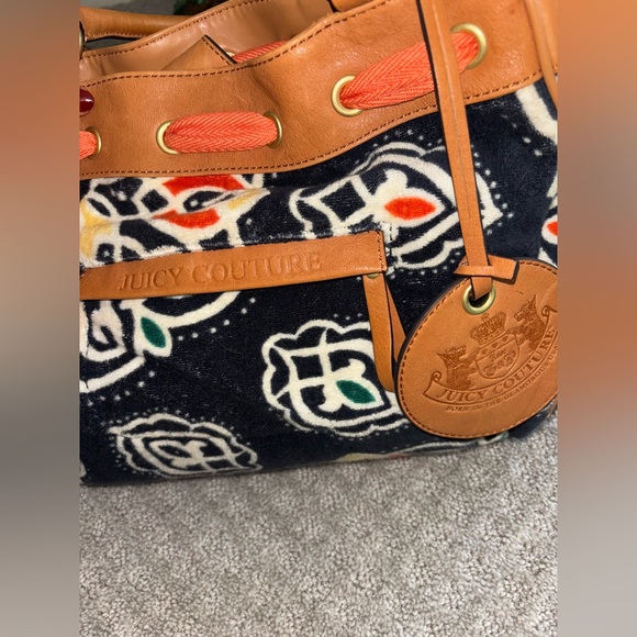 LIKE NEW JUICY COUTURE DAYDREAMER BAG - Picture 9 of 11